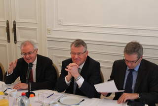 ECOFIN-Generaldirektor Marco Buti, EU-Parlamentarier Reimer Böge und EZB-Ökonom Klaus Masuch